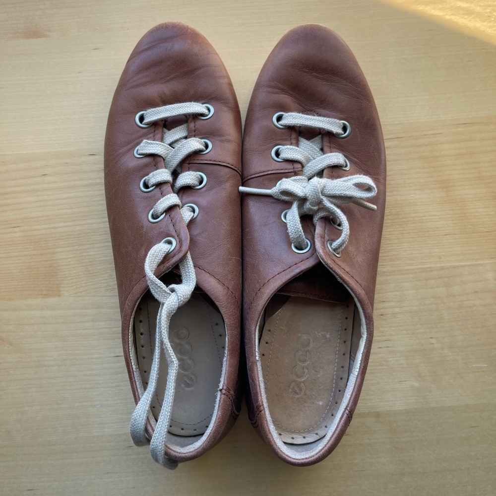 Ecco Brown Leather Lace Up Sneakers W9.5/EU 40